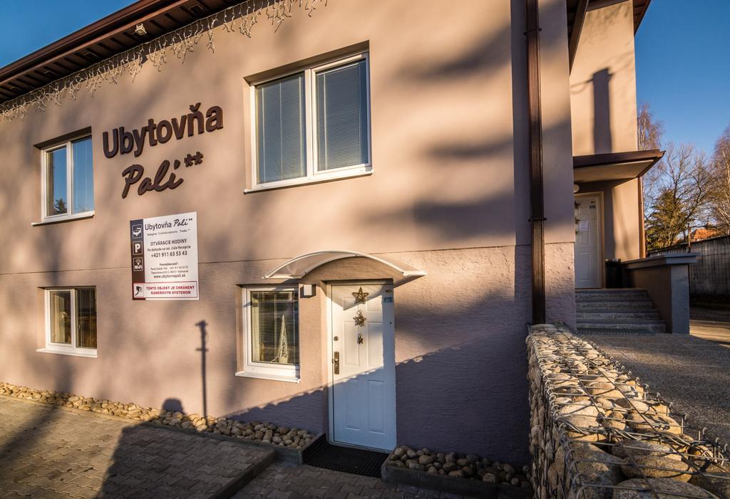 Ubytovna Pali Kežmarok エクステリア 写真